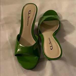 CL by Laundry (Chinese Laundry) open toe slip-on